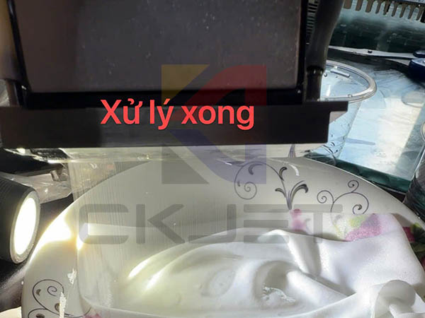 Cao Khoa đã súc rửa đầu phun G6 cho anh Khách siêu sạch siêu mượt