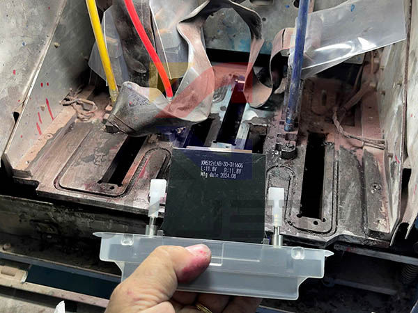 Cao Khoa đã lắp xong đầu phun 2 Konica 512i cho Khách ở Hóc Môn siêu chất 43