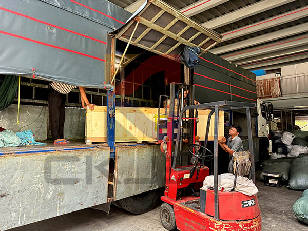 Lắp máy in quảng cáo CK JET 1701 cho Anh Khách ở KRông năng ĐakLak 5465