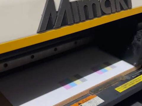 Cao Khoa máy in UV MIMAKI ĐA CHỨC NĂNG cho Khách ở Long An 6576