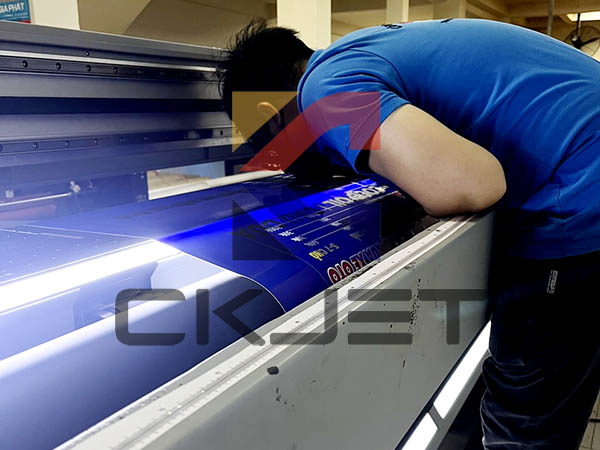 Mua máy in áo đồng phục chuyển nhiệt công ty ở đâu uy tín tại TPHCM?