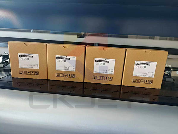 Lắp máy in quảng cáo khổ 3m2 - 04 đầu Konica 512i anh Khách ở Cà Mau 676