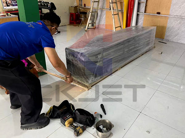 Lợi ích máy in chuyển nhiệt trên vải khổ lớn công nghiệp trong thực tế