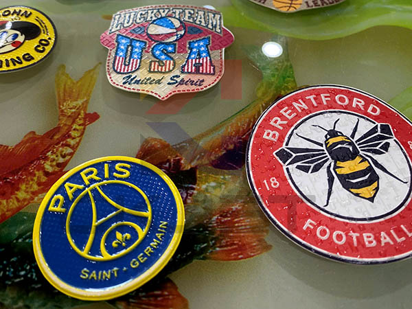 Máy in UV DTF 3D nổi chuyển nhiệt in lên quần áo thể thao đá bóng 5476